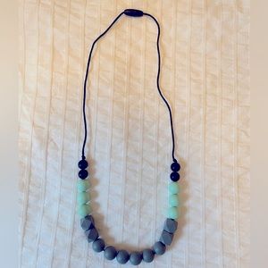 Mama Teething Neclace